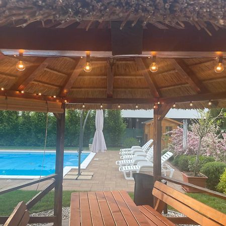 Szemes Villa Balatonszárszó Екстериор снимка
