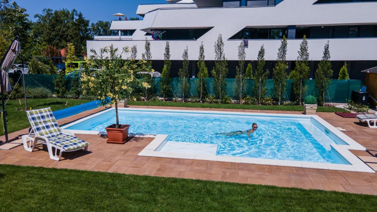Szemes Villa Balatonszárszó Екстериор снимка